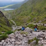 Stay-halfway Between And Tralee 3* كيلارني