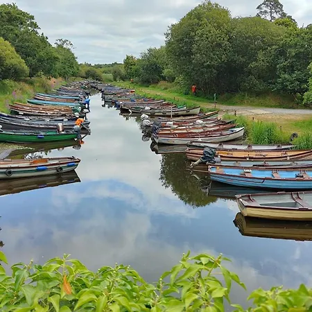 Stay-halfway Between And Tralee Guest house 4*