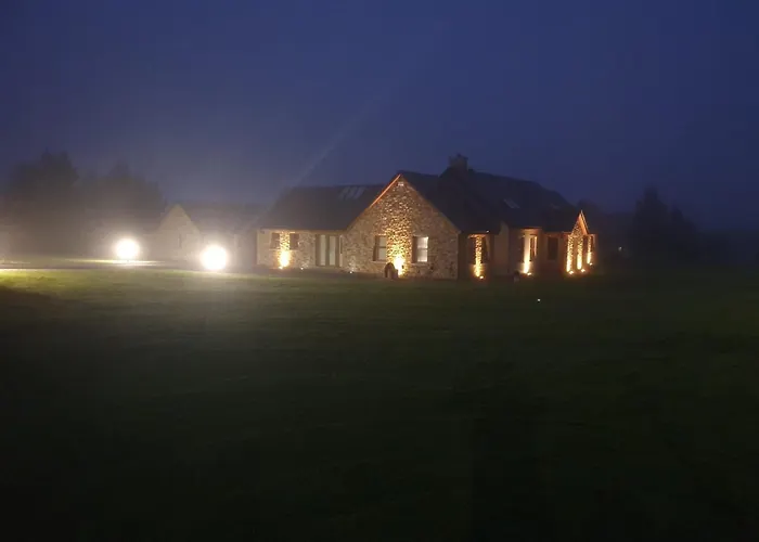 Stay-halfway Between And Tralee كيلارني