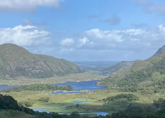Stay-halfway Between And Tralee Pensión 3*