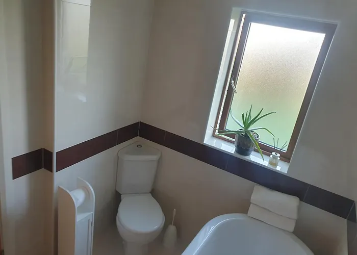 Pensión Stay-halfway Between And Tralee 3*