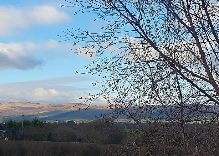 Stay-halfway Between And Tralee Pensión 3*